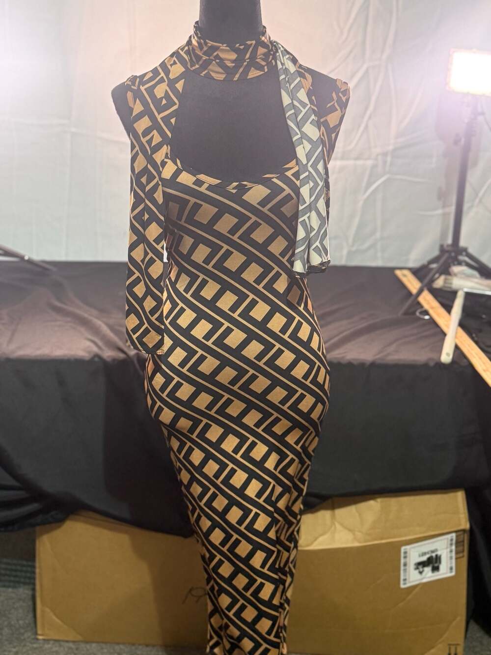 TouchDolls Geometric Print Sleeveless Bodycon Dress